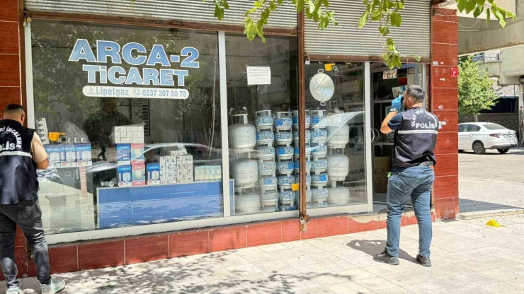 Diyarbakır’da Silahlı Kavgada Facianın Eşiğinden Dönüldü: Kurşunlar Tüp Dolu Dükkana İsabet Etti
