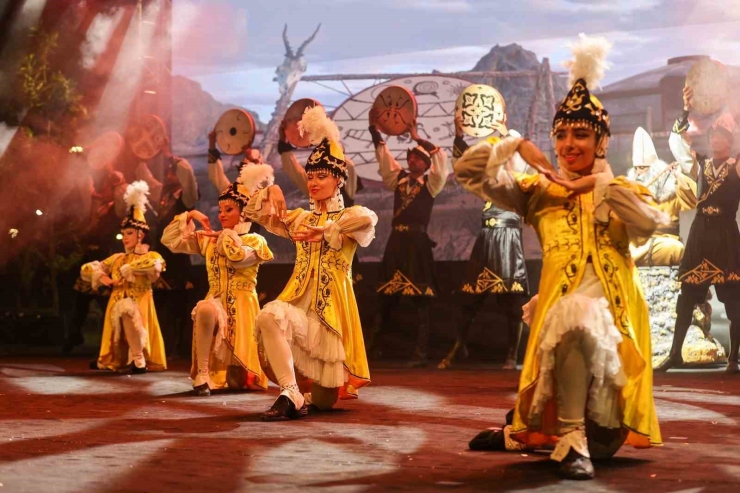Gaziantep’te Hemşehri Dernekleri Festivali Yoğun İlgi Gördü