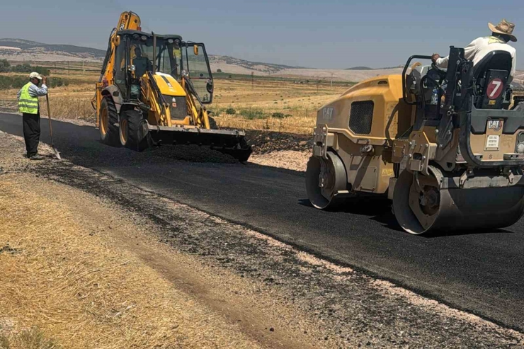 Araban Altınpınar Ve Karababa Yollarında Bakım Onarım Çalışmaları Devam Ediyor