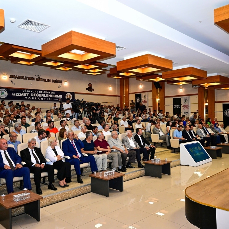Yeşilyurt Belediyesi Hizmet Değerlendirme Toplantısı Yoğun İlgi Gördü