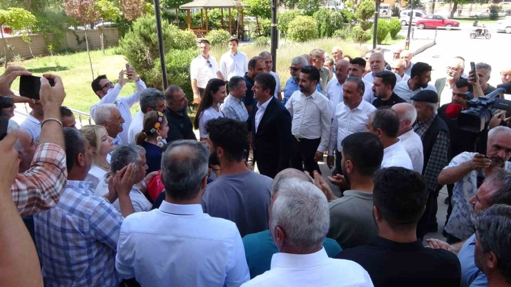 Başkan Abdurrahman Tutdere Görevine Döndü: "adıyaman Belediyesi Halkın Belediyesidir"