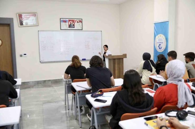 Gasmek, Lgs’de 153 Öğrencisini Başarılı Liselere Yerleştirdi
