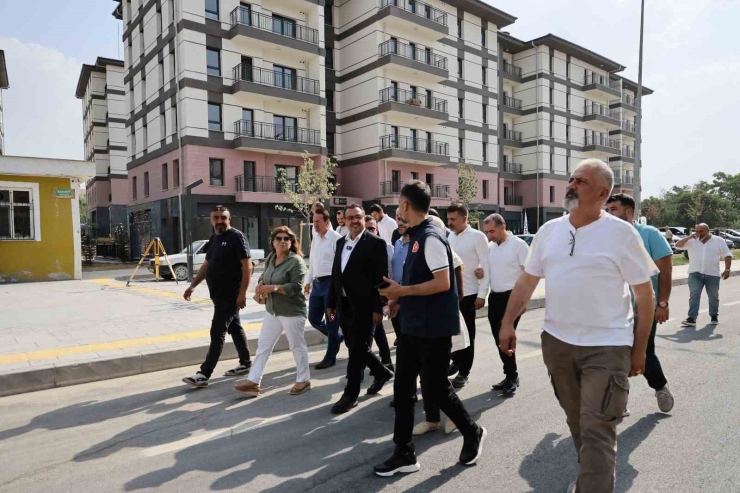 İl Başkanı Bakan, Toki Konutlarını İnceledi