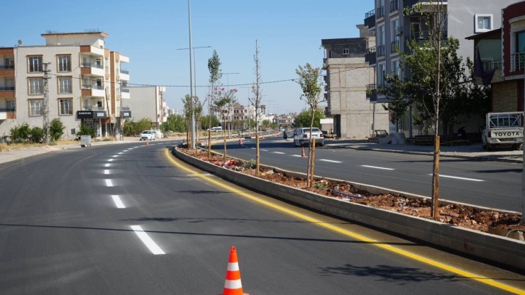 Çevre Yolunda Yol Çizgi Ve Tabela Düzenlemesi