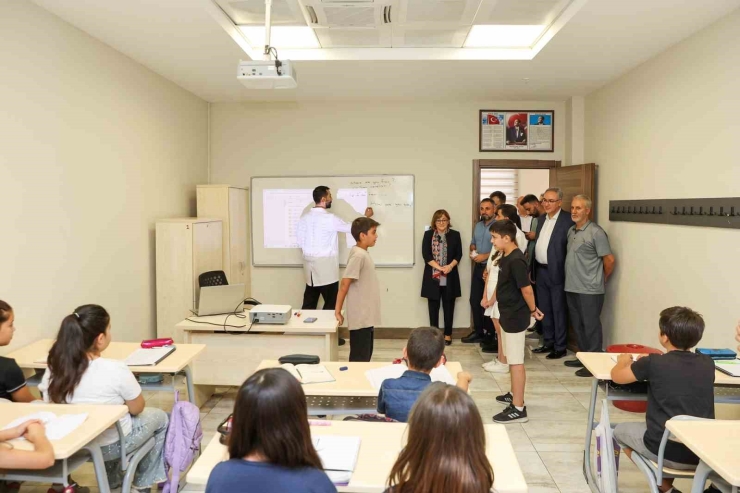 Şahin, Gasmek’te Eğitim Alan Öğrencilerin Yeteneklerini İlgiyle İzledi