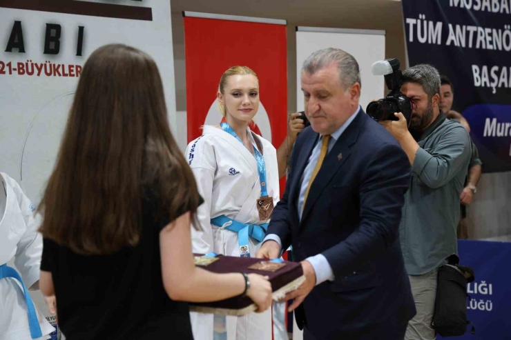 Bakan Bak: "diyarbakır’a Yaklaşık 3.5 Milyar Lira Spor Yatırımı, Tesis Yatırımı Yapacağız"