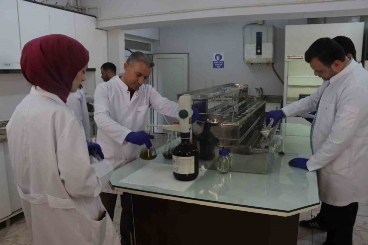 Çiftçilere Yüzde 50 Hibeli Toprak Analizi Desteği