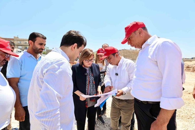 Gaziantep’te Dezavantajlı Mahallelere Okul, Sağlık Ve Altyapı Yatırımı