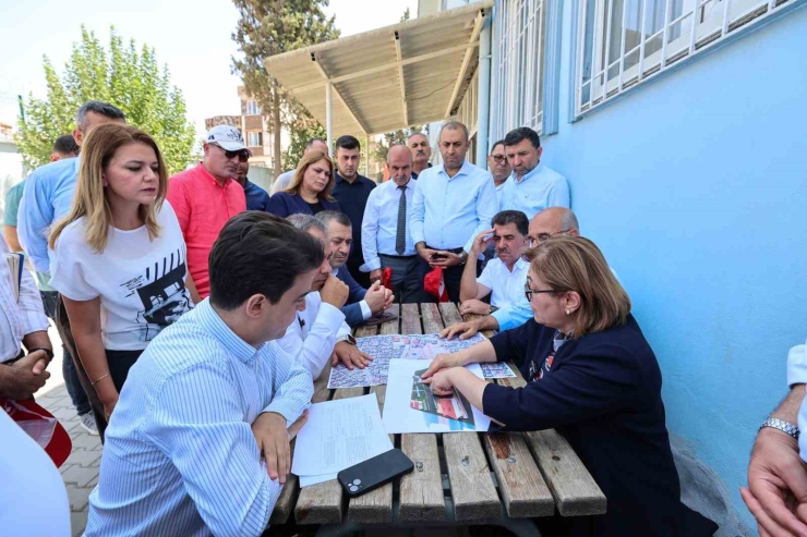 Gaziantep’te Dezavantajlı Mahallelere Okul, Sağlık Ve Altyapı Yatırımı