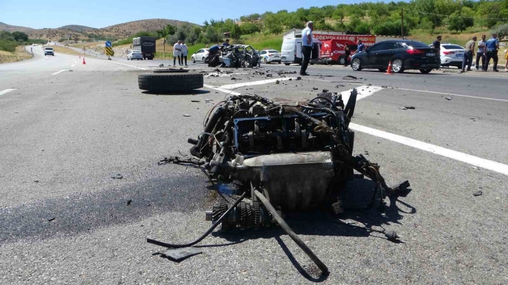 Malatya’daki Feci Kazada Ölü Sayısı 2’ye Yükseldi