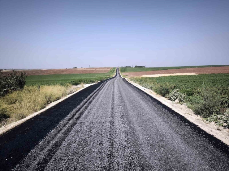 Diyarbakır’ın Çınar Ve Bismil İlçesini Birbirine Bağlayan Yol Asfaltlanıyor