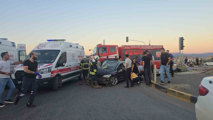 Kazada Yaralanan Kadın 40 Günlük Yaşam Savaşını Kaybetti: Nişanlı Çifti Ölüm Ayırdı