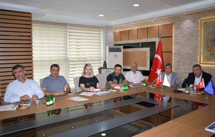 Malatya’da Kuru Kayısı Lisanslı Deposu Ve Borsası İçin İstişare Toplantısı