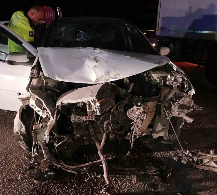 Malatya’da Tır İle Otomobil Çarpıştı: 3 Yaralı