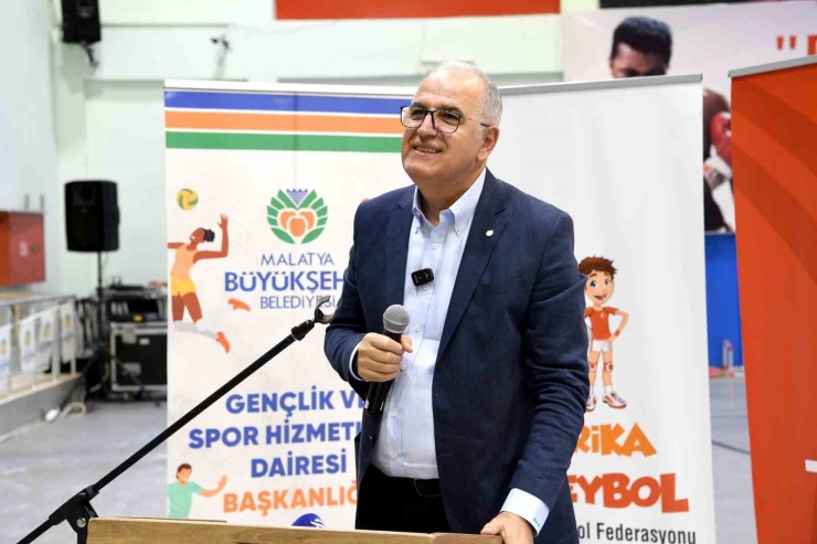 Büyükşehir’den Voleybol Lisesi’ne Arazi Desteği
