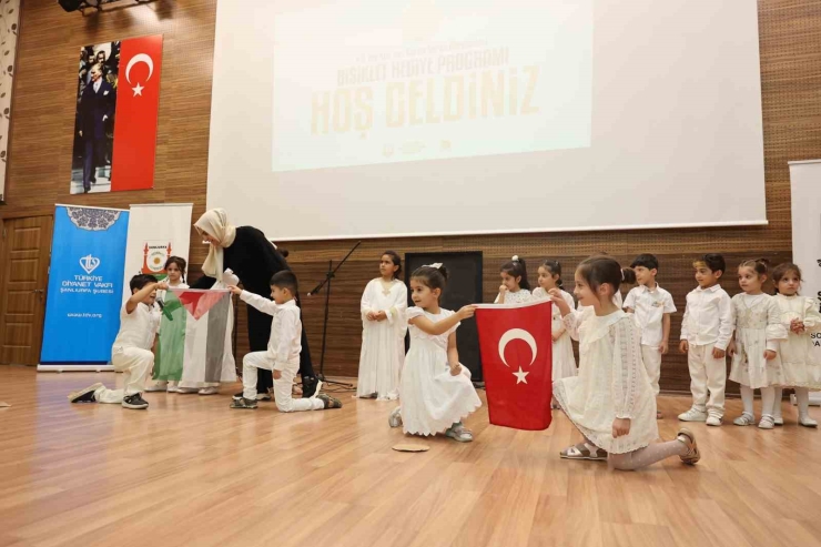 Öğrencilere 700 Bisiklet