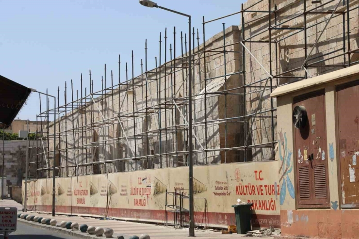 Şanlıurfa Depremde Hasar Gören 73 Caminin 35’i Onarıldı