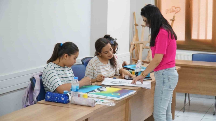 Haliliye’de Hobi Ve Eğitim Kurslarına Yoğun İlgi