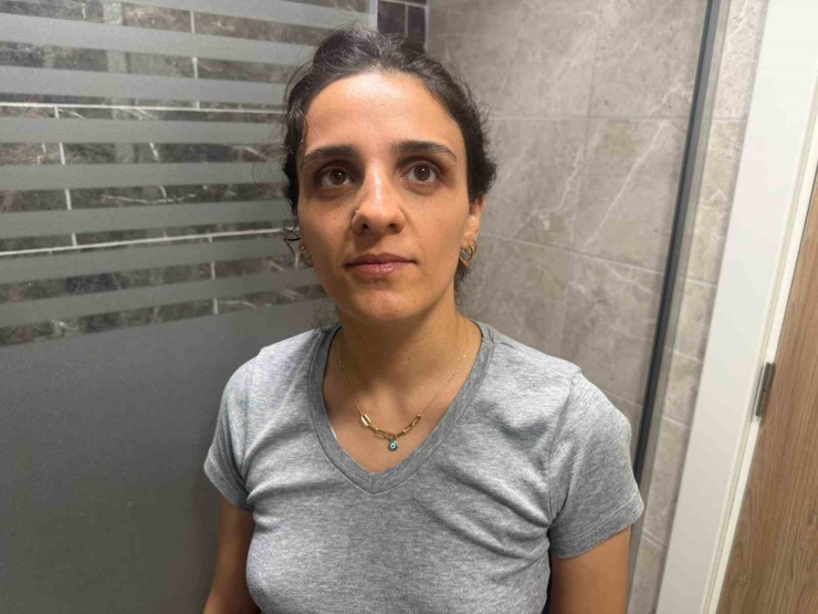 Diyarbakır’da Üzerine Duş Kabini Düşen Kadın Hastanelik Oldu