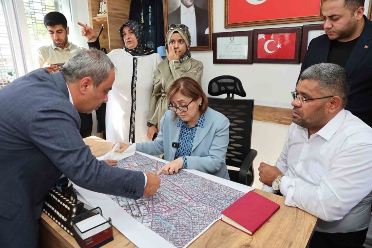 Şahin, Üçoklar Ve Kolejtepe Muhtarlık Ofislerini Halkla Beraber Açtı