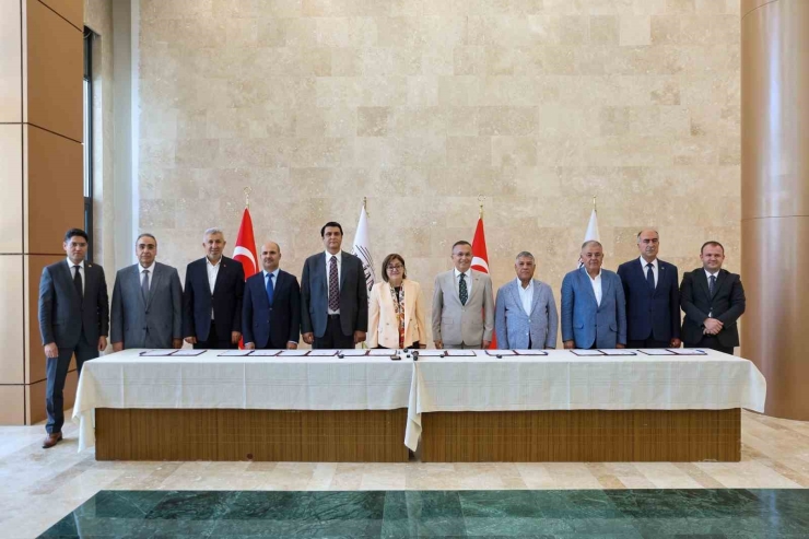 Sokak Hayvanlarının Tüm Sorumluluğu Artık Gaziantep Büyükşehir’de