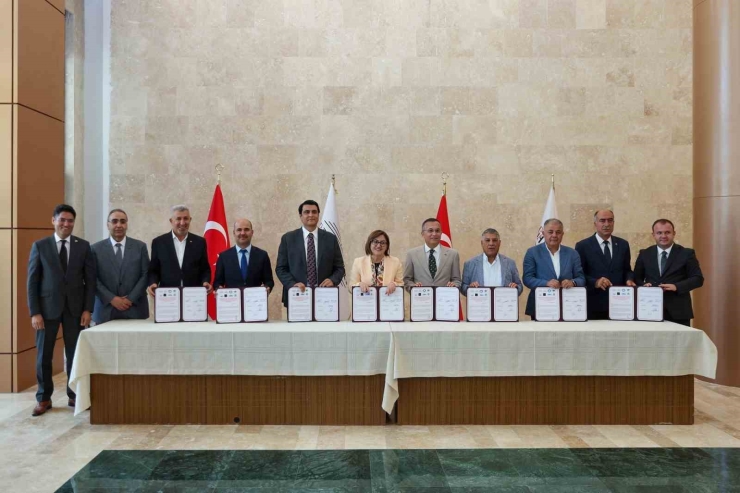 Sokak Hayvanlarının Tüm Sorumluluğu Artık Gaziantep Büyükşehir’de