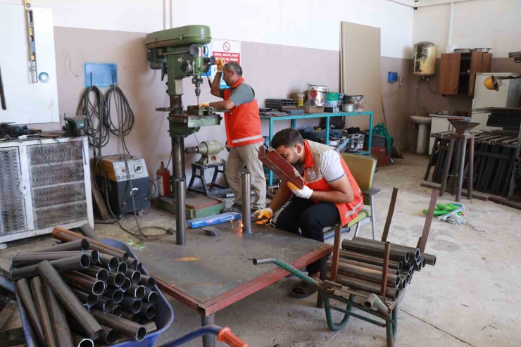 İlçe Belediyesi Dışardan Almak Yerine Üreten Belediye Modeline Geçiş Yaptı