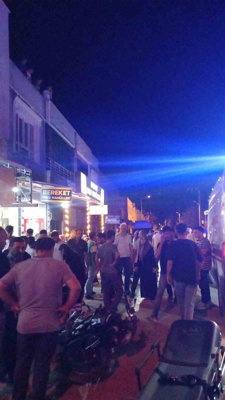 Adıyaman’da Motosiklet Yayaya Çarptı: 3 Yaralı