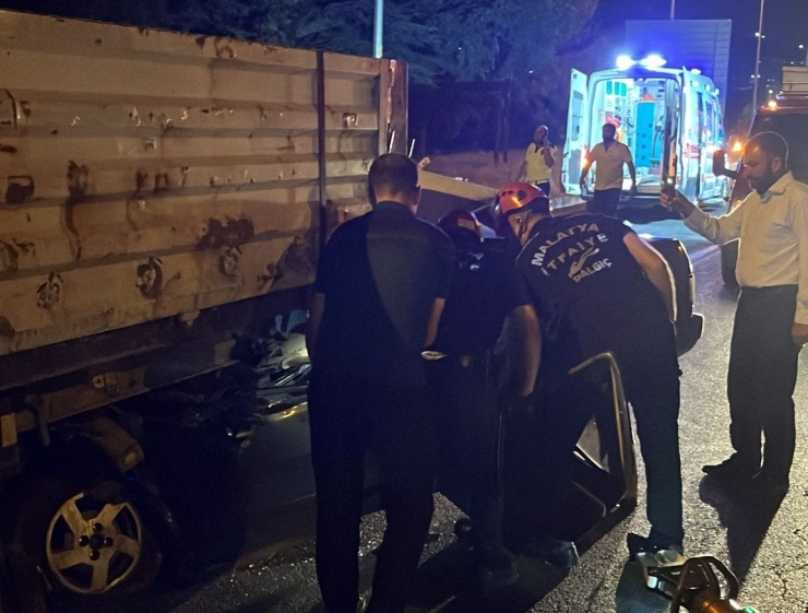 Malatya’da Tır İle Otomobil Çarpıştı: 1 Yaralı