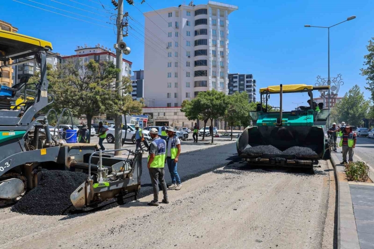 Gaziantep Büyükşehir’den Kent Genelinde Asfalt Seferberliği