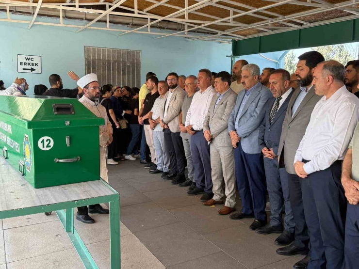 Mersin’deki Kazada Hayatını Kaybeden Farah Diyarbakır’da Defnedildi