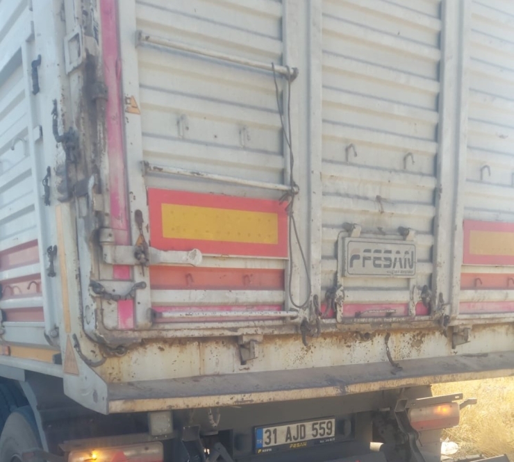 Malatya’da Tır İle Otomobil Çarpıştı: 4 Yaralı