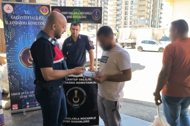 Jandarmadan Vatandaşlara Siber Güvenlik Bilgilendirmesi