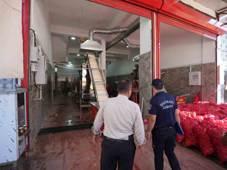 Şehitkamil’den Salça Denetimi
