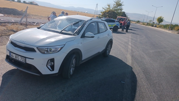 Malatya’da Otomobil İle Motosiklet Çarpıştı: 1 Ağır Yaralı