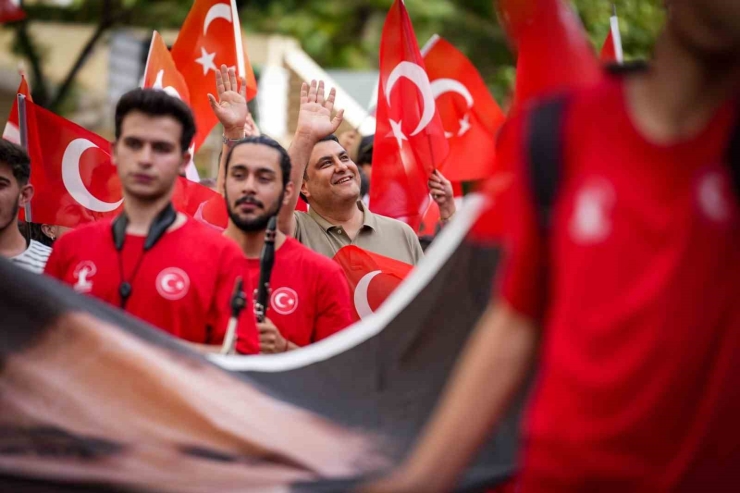Yılmaz’dan Fener Alayı Ve Bayraklı Yürüyüşe Davet