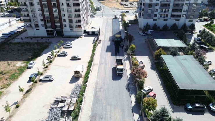 Toki Konutları Çevresinde Yol Ve Altyapı Yenileniyor