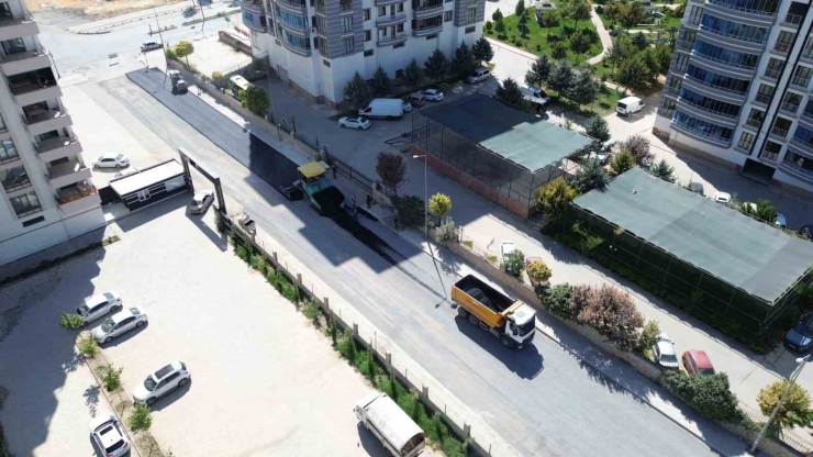 Toki Konutları Çevresinde Yol Ve Altyapı Yenileniyor