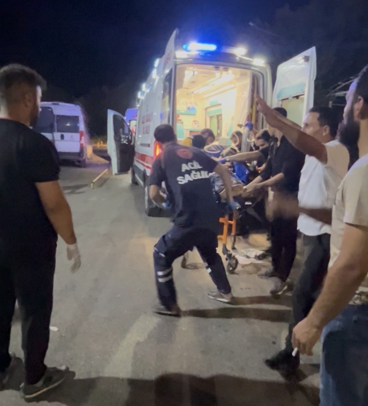 Sokak Ortasında Saldırıya Uğrayan Genç Hayatını Kaybetti