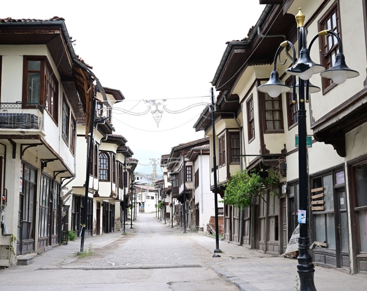 Yeşilyurt Belediyesi Ve Kültür Bakanlığı’ndan Lezzet Caddesi İçin İş Birliği