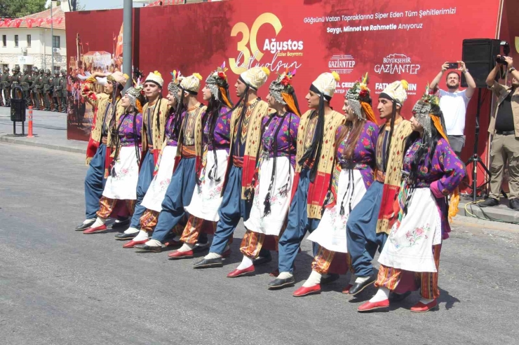 Gaziantep’te 30 Ağustos Zafer Bayramı Coşkuyla Kutlandı