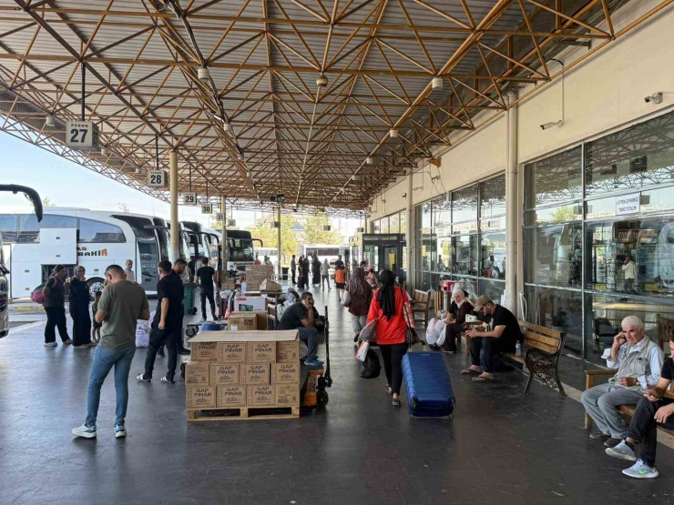 Diyarbakır Otogarında Okul Yoğunluğu Başladı