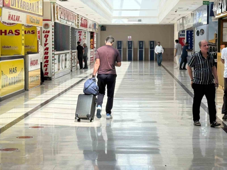 Diyarbakır Otogarında Okul Yoğunluğu Başladı