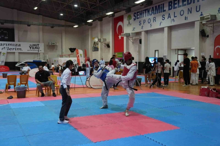 İller Arası Ümitler Taekwondo Şampiyonası Şehitkamil’de Yapıldı