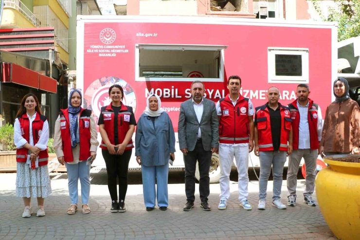 Diyarbakır Mobil Shm Aracıyla Vatandaşlara Hizmet Veriliyor