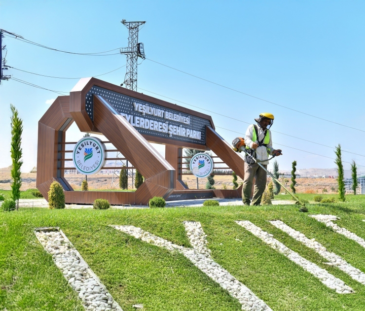 Parklarda Yenileme Çalışmaları Vatandaşlardan Tam Not Aldı