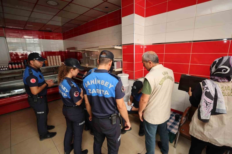 Bakan Yumaklı’dan ’mide Bulandıran’ Görüntüye Tepki