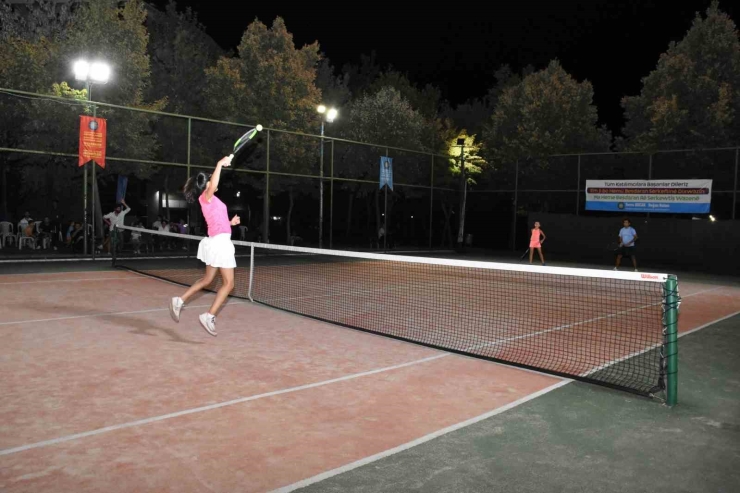 15. Amed Cup Tenis Turnuvası Başladı