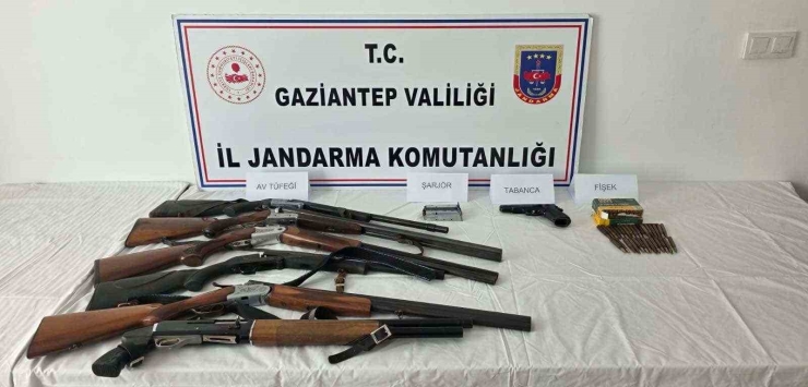Gaziantep’te Kaçakçılık Ve Uyuşturucu Operasyonlarında 139 Şüpheli Yakalandı