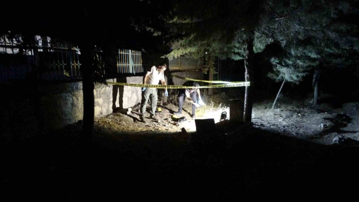 Malatya’da Bir Kişi Mezarlıkta Kanlar İçerisinde Bulundu